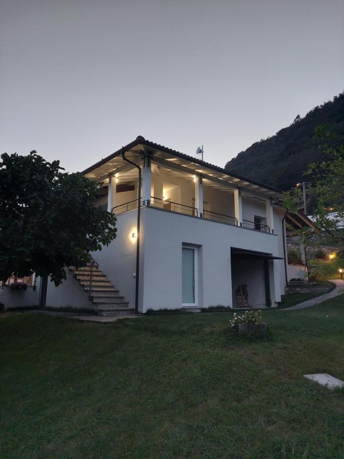 Casa vacanze Perla del Lago Domaso Esterno foto